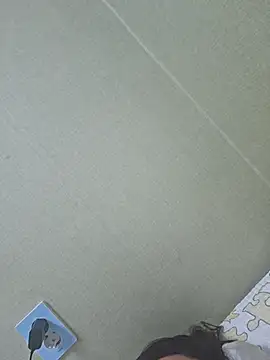 sklkeee05 online show from September 24, 2025, 3:54 am