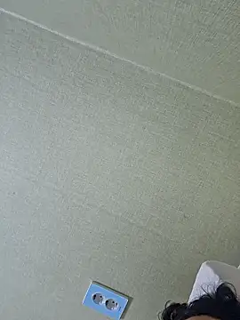 sklkeee05 online show from October 9, 2025, 1:42 pm