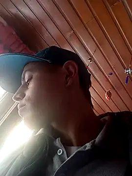 Snapshot of 1C2AM22 chatting on September 8, 2025, 3:33 pm 1C2AM22 online show from September 8, 2025, 3:33 pm