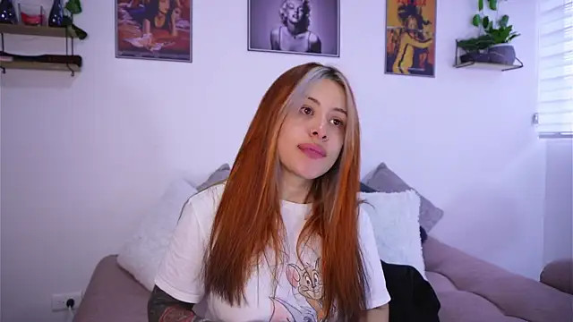 SophiieCumsx online show from October 26, 2025, 11:38 am