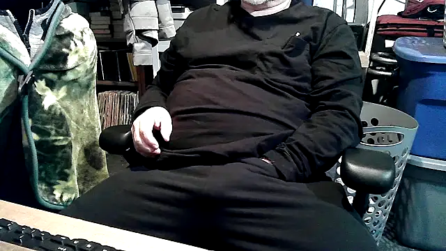 georgew62 online show from November 2, 2025, 6:16 am