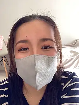 NATSUMI00 online show from September 30, 2025, 5:34 am