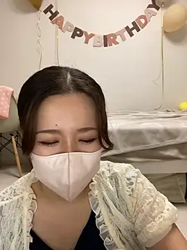 NATSUMI00 online show from October 12, 2025, 11:09 am