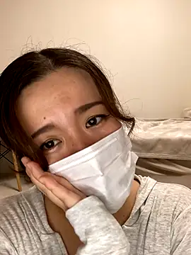 NATSUMI00 online show from October 16, 2025, 5:36 pm