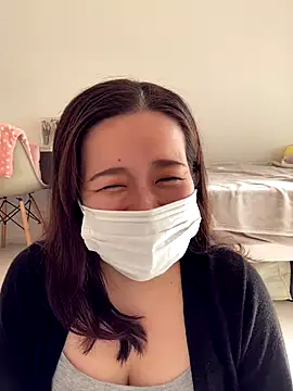 NATSUMI00 online show from October 28, 2025, 5:11 am