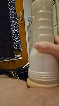 Snapshot of LAB_Secret chatting on November 5, 2025, 5:02 pm LAB Secret online show from November 5, 2025, 5:02 pm