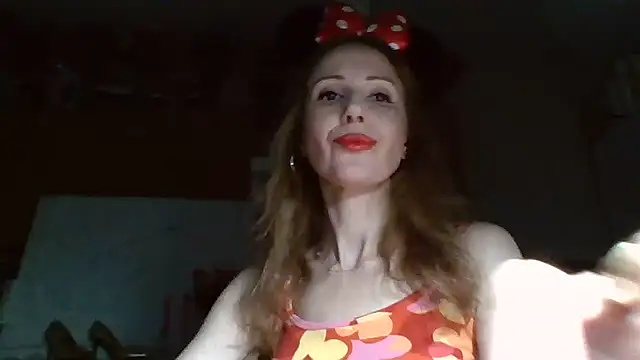 Tiluu1 online show from February 14, 2026, 8:49 pm