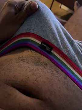 Hiuwee online show from March 6, 2026, 10:39 pm