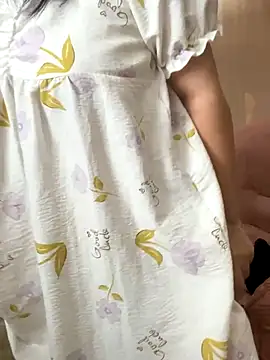 Snapshot of smgirls chatting on October 7, 2025, 8:33 am smgirls online show from October 7, 2025, 8:33 am