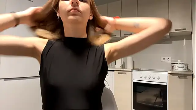 Snapshot of Denni_Spilber chatting on October 9, 2025, 5:11 pm Denni Spilber online show from October 9, 2025, 5:11 pm