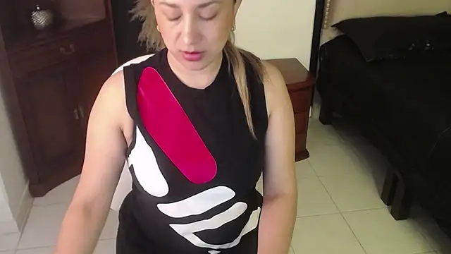 sheryl jones online show from October 15, 2025, 12:16 pm