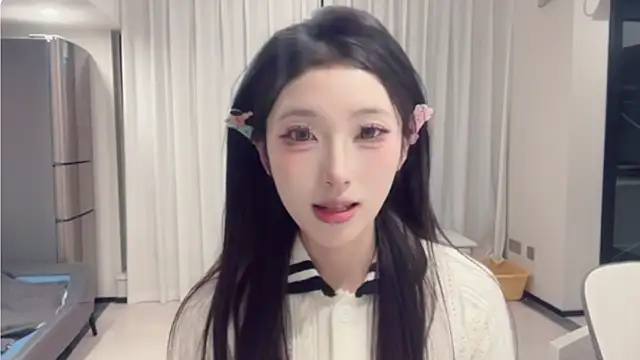 Snapshot of ZhaoZhao-ZM chatting on September 10, 2025, 1:44 pm ZhaoZhao-ZM online show from September 10, 2025, 1:44 pm