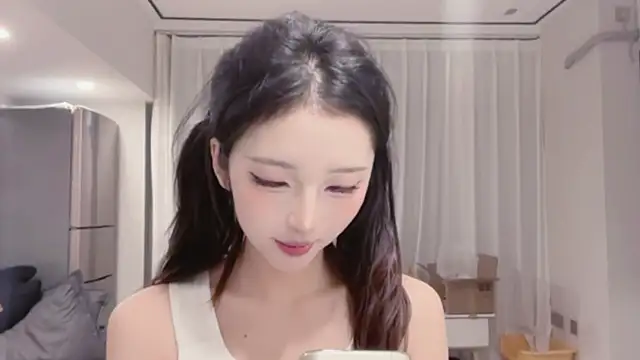 Snapshot of ZhaoZhao-ZM chatting on October 17, 2025, 1:57 pm ZhaoZhao-ZM online show from October 17, 2025, 1:57 pm