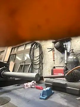 True Di online show from December 1, 2025, 4:01 pm