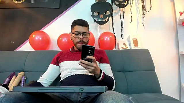 DanteWinter online show from October 25, 2025, 3:47 am