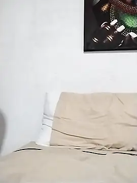 Snapshot of latinblack16 chatting on October 24, 2025, 3:25 am latinblack16 online show from October 24, 2025, 3:25 am