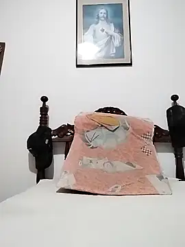 Snapshot of latinblack16 chatting on November 18, 2025, 4:39 am latinblack16 online show from November 18, 2025, 4:39 am