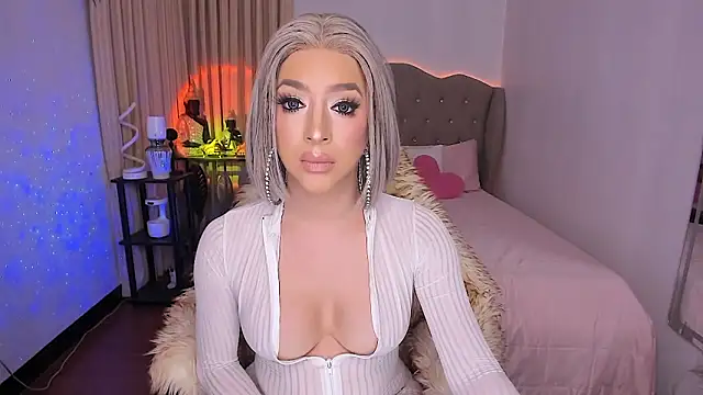 Dream Goddess online show from December 14, 2025, 7:47 am