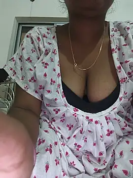 UnhappyMisu online show from July 14, 2026, 5:07 pm
