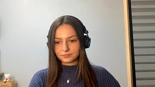 SoulHiperAgne  online show from October 4, 2025, 3:10 pm