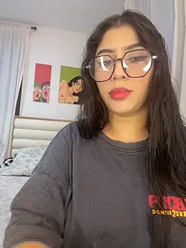 Snapshot of Sweet_and_Rous0 chatting on October 6, 2025, 2:31 am Sweet and Rous0 online show from October 6, 2025, 2:31 am