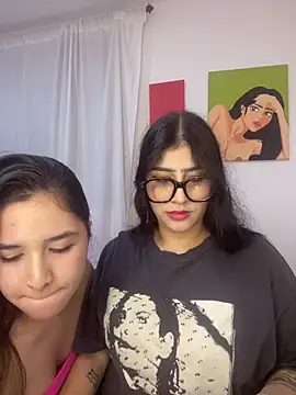 Snapshot of Sweet_and_Rous0 chatting on October 18, 2025, 3:09 am Sweet and Rous0 online show from October 18, 2025, 3:09 am