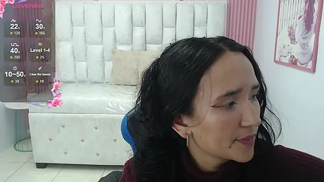 bella vibess s online show from October 25, 2025, 8:14 pm