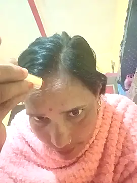 Hot-kal93 online show from November 19, 2025, 7:52 am