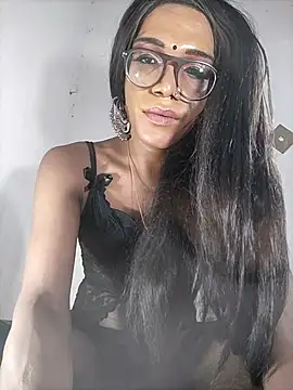 Snapshot of Winterbunny95 chatting on October 31, 2025, 8:43 pm Winterbunny95 online show from October 31, 2025, 8:43 pm
