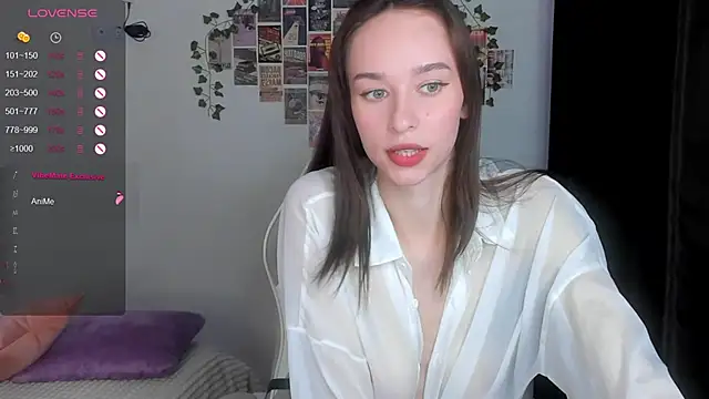 Snapshot of _Alissaa chatting on November 17, 2025, 12:00 pm Alissaa online show from November 17, 2025, 12:00 pm