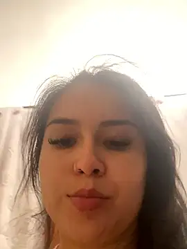 amberbakee online show from December 20, 2025, 2:46 pm