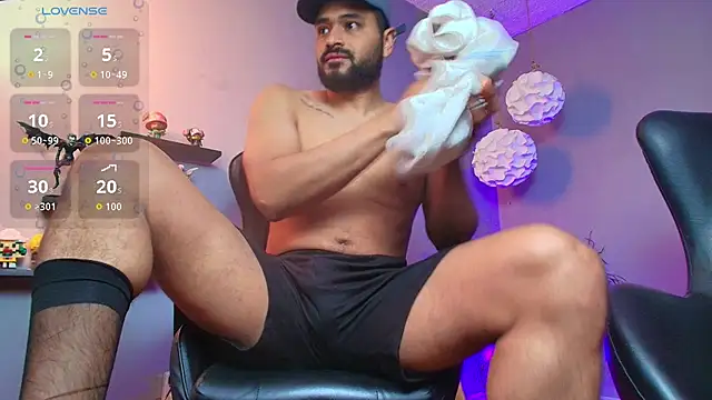 Snapshot of Gael_Meneses chatting on September 12, 2025, 10:59 am Gael Meneses online show from September 12, 2025, 10:59 am