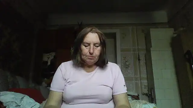 Snapshot of AnnaLive570 chatting on October 8, 2025, 12:47 pm AnnaLive570 online show from October 8, 2025, 12:47 pm