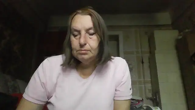 Snapshot of AnnaLive570 chatting on October 9, 2025, 11:08 am AnnaLive570 online show from October 9, 2025, 11:08 am