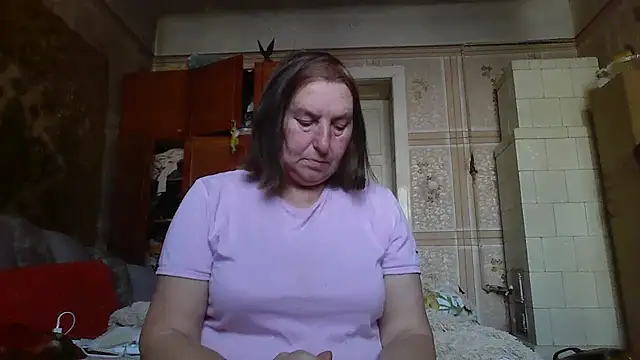 Snapshot of AnnaLive570 chatting on October 25, 2025, 10:45 am AnnaLive570 online show from October 25, 2025, 10:45 am