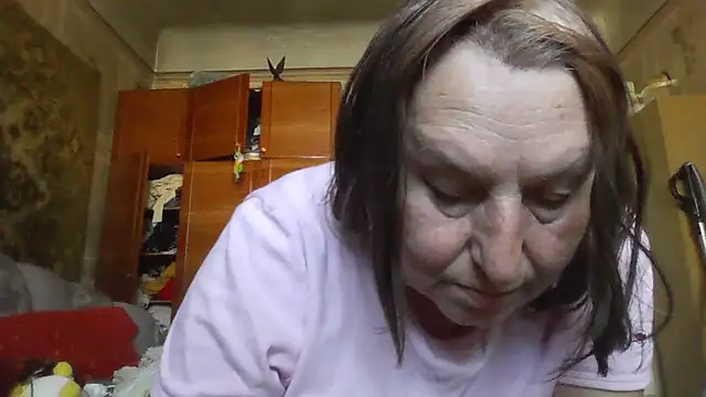 Snapshot of AnnaLive570 chatting on October 26, 2025, 9:59 am AnnaLive570 online show from October 26, 2025, 9:59 am