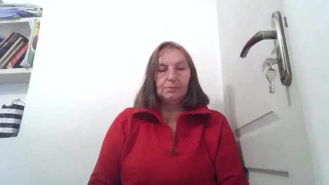 Snapshot of AnnaLive570 chatting on November 10, 2025, 1:32 pm AnnaLive570 online show from November 10, 2025, 1:32 pm