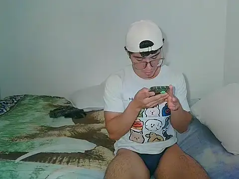 0anonimo bottom1 online show from April 18, 2026, 5:11 am