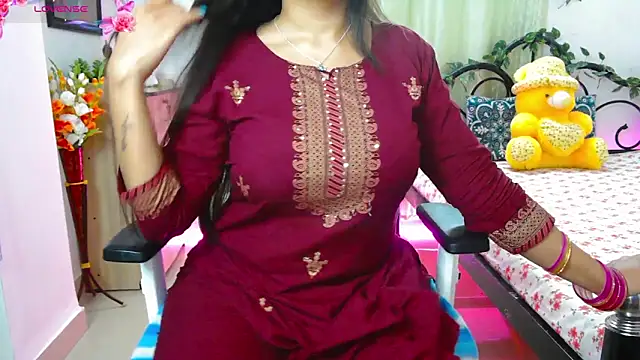 WildDimpi 0 online show from November 1, 2025, 6:21 pm