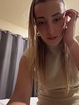 Sashailardi online show from April 17, 2026, 7:11 am