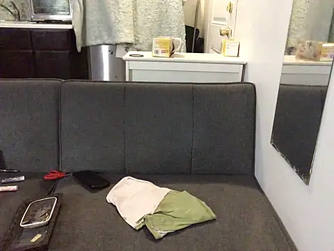 littyleesh1 online show from October 19, 2025, 5:30 am