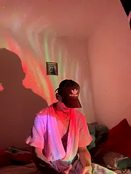 Snapshot of carl_jhonson821 chatting on October 26, 2025, 1:28 pm carl jhonson821 online show from October 26, 2025, 1:28 pm