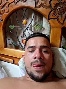 yeffito1 online show from September 24, 2025, 6:11 pm