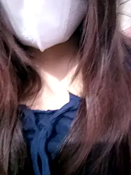 Snapshot of Miu-u chatting on September 19, 2025, 4:51 pm Miu-u online show from September 19, 2025, 4:51 pm