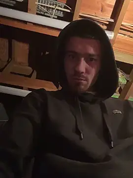 Johnclips2 online show from September 28, 2025, 3:34 am