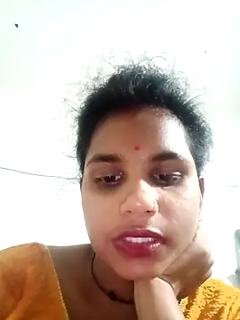 Snapshot of Km_shilpa chatting on October 3, 2025, 3:42 pm Km shilpa online show from October 3, 2025, 3:42 pm