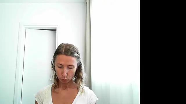 Paevoa online show from October 7, 2025, 9:06 am