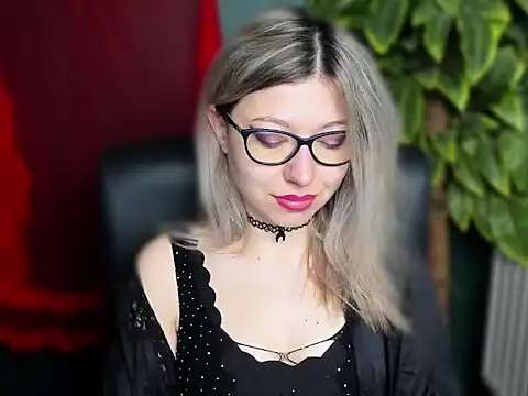 loveHeidi online show from April 29, 2026, 4:27 am