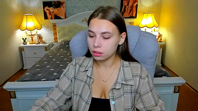 OmniaSher online show from October 3, 2025, 9:50 am