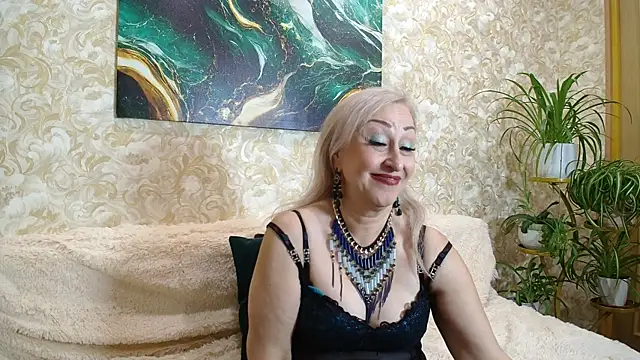  Sara  Smith  online show from October 11, 2025, 4:12 am